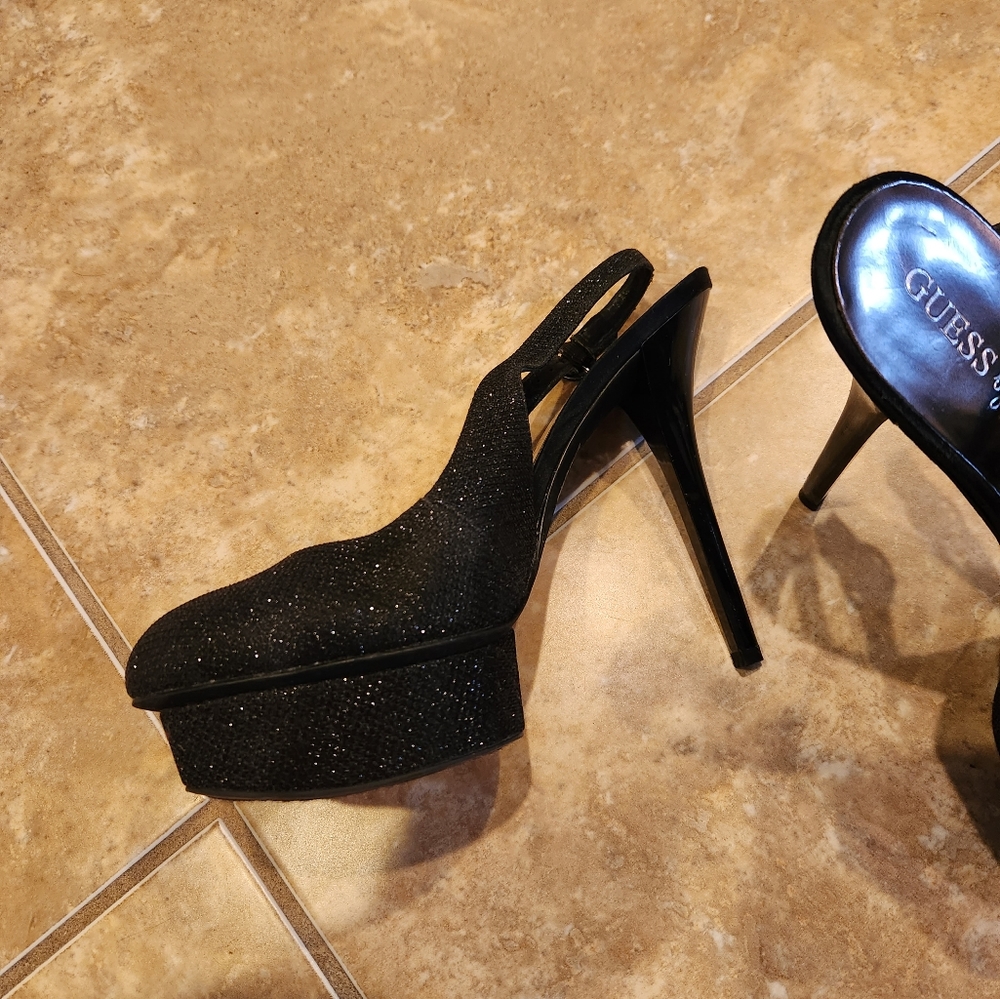 Heels - Picture 2 of 4